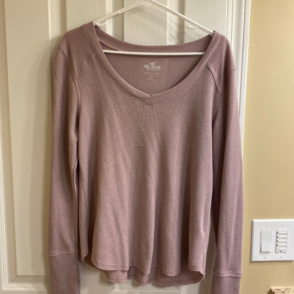 Hollister long sleeve waffle style shirt